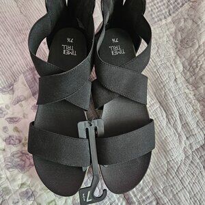 Time and Tru Black Platform Sandals 7 1/2